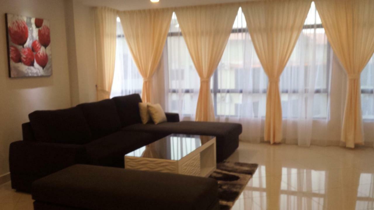 Cherloft@Samsuria Beach Residences Kampung Sungai Ular Exterior foto